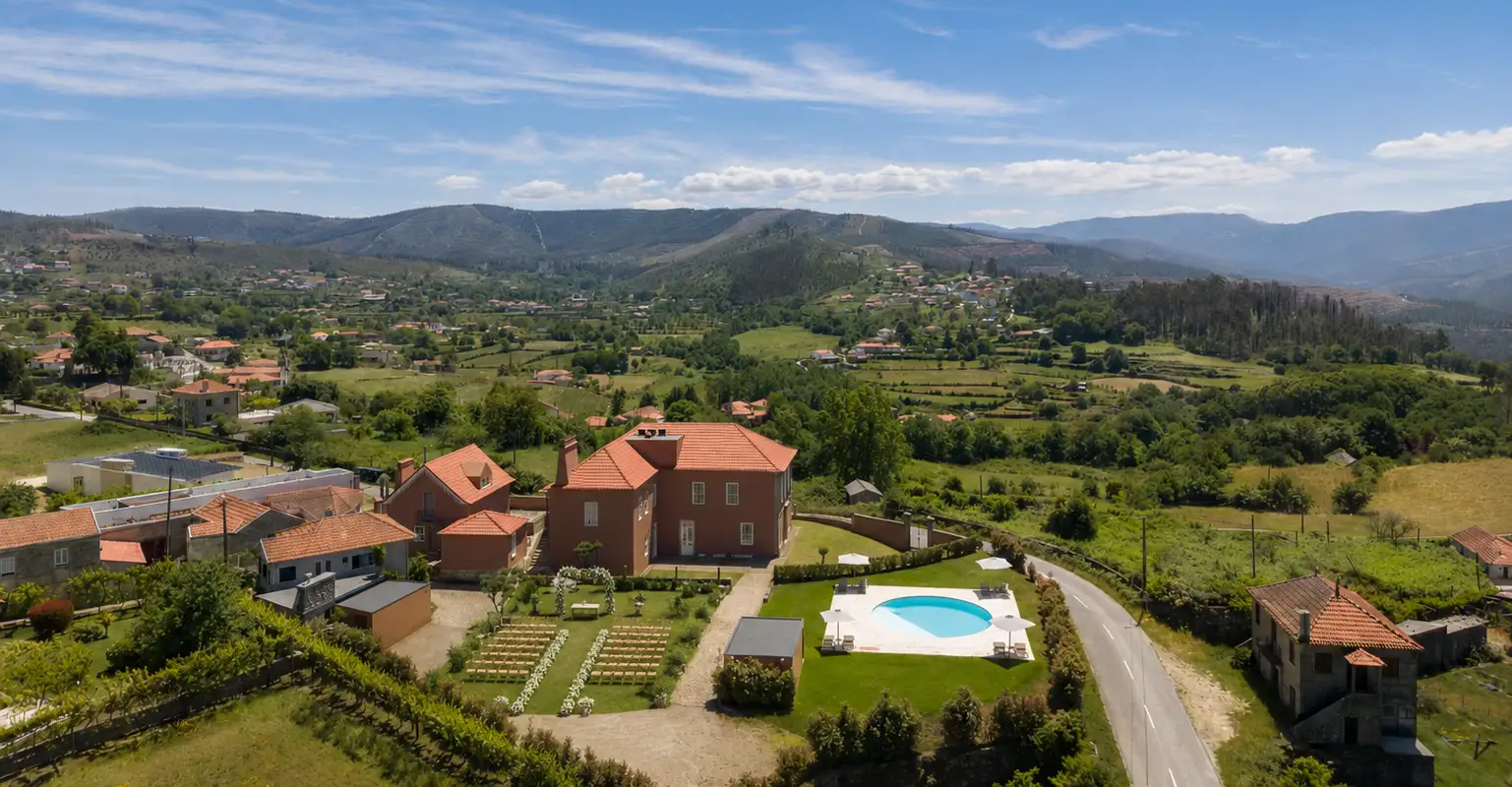 Noronha Lima garden set for a wedding ceremony in Arouca