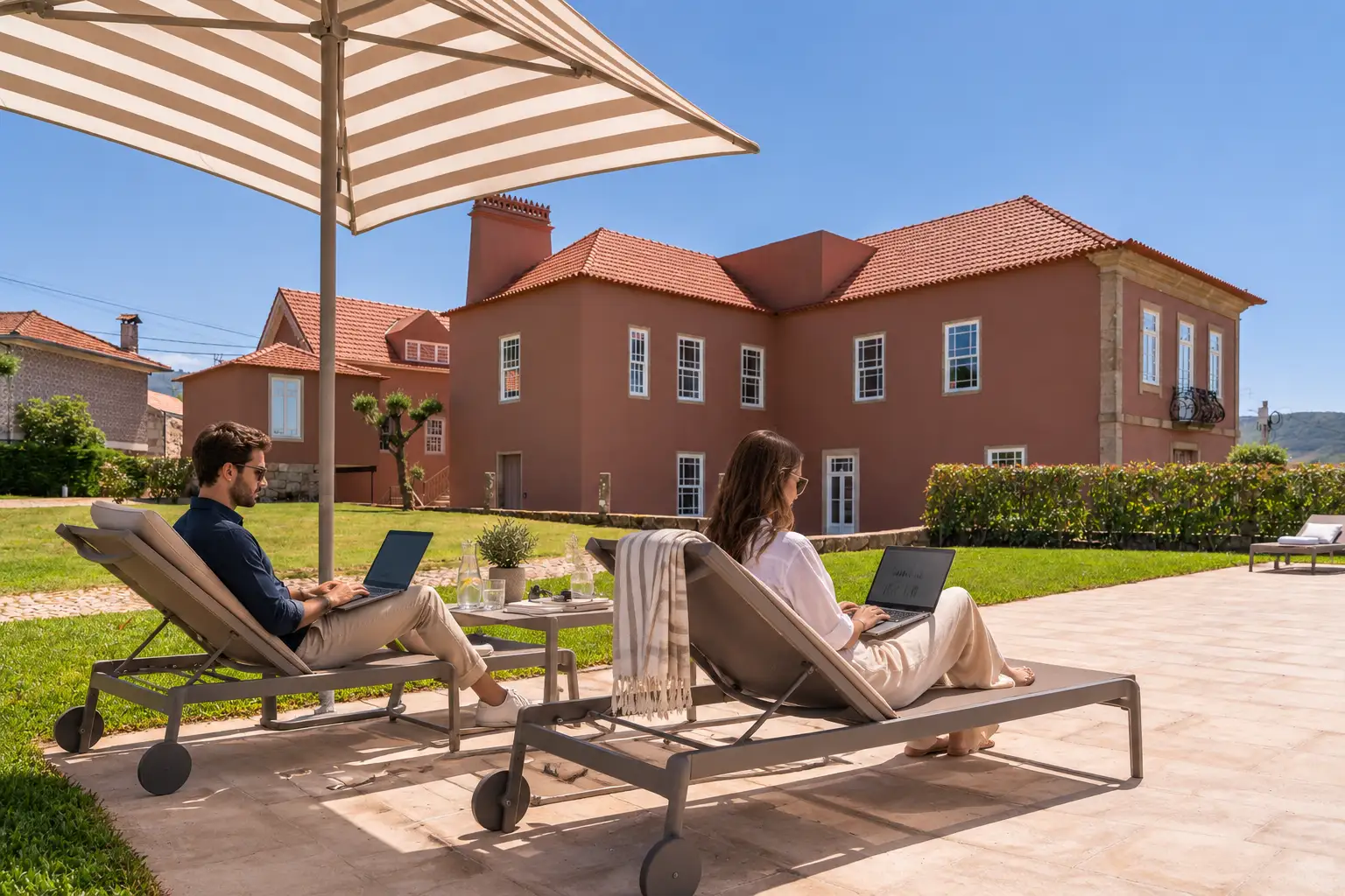 Noronha Lima interior — varied spaces for team sessions throughout the day